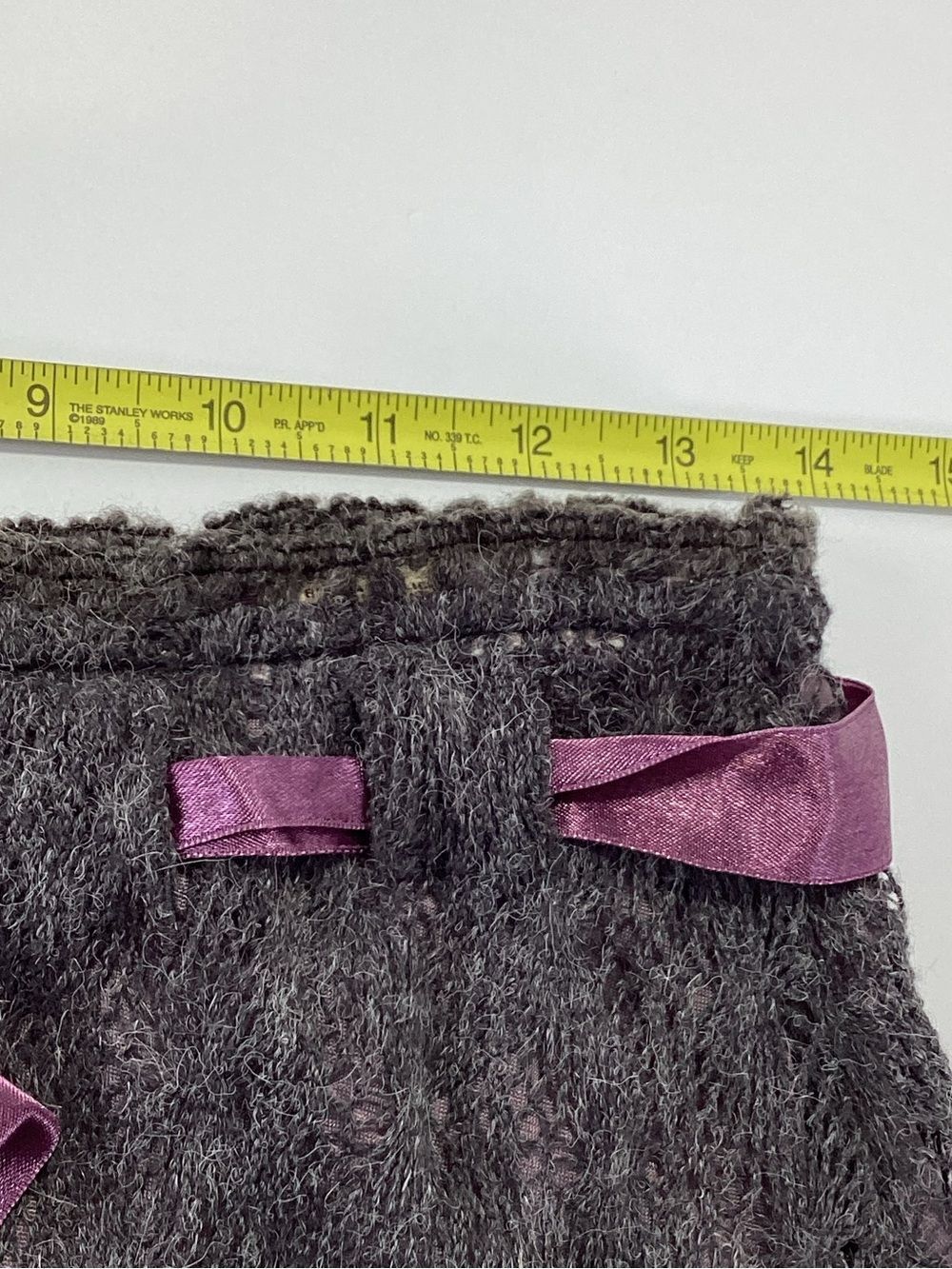 Free People Charcoal Gray Knit Skirt Lace Design Purple Ribbon Belt Detail S/P - Picture 8 of 12